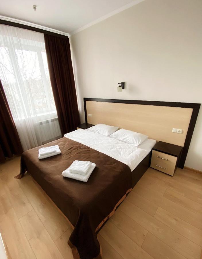 Hotel Koral แชร์นิฟซี ภายนอก รูปภาพ