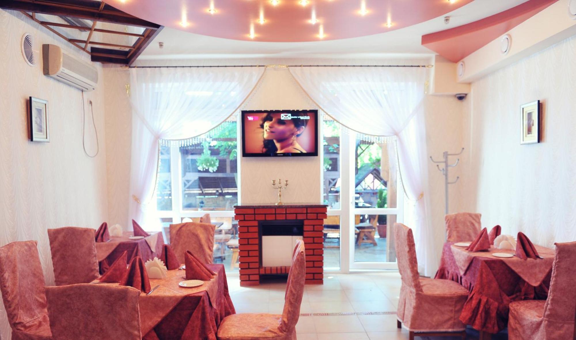 Hotel Koral แชร์นิฟซี ภายนอก รูปภาพ