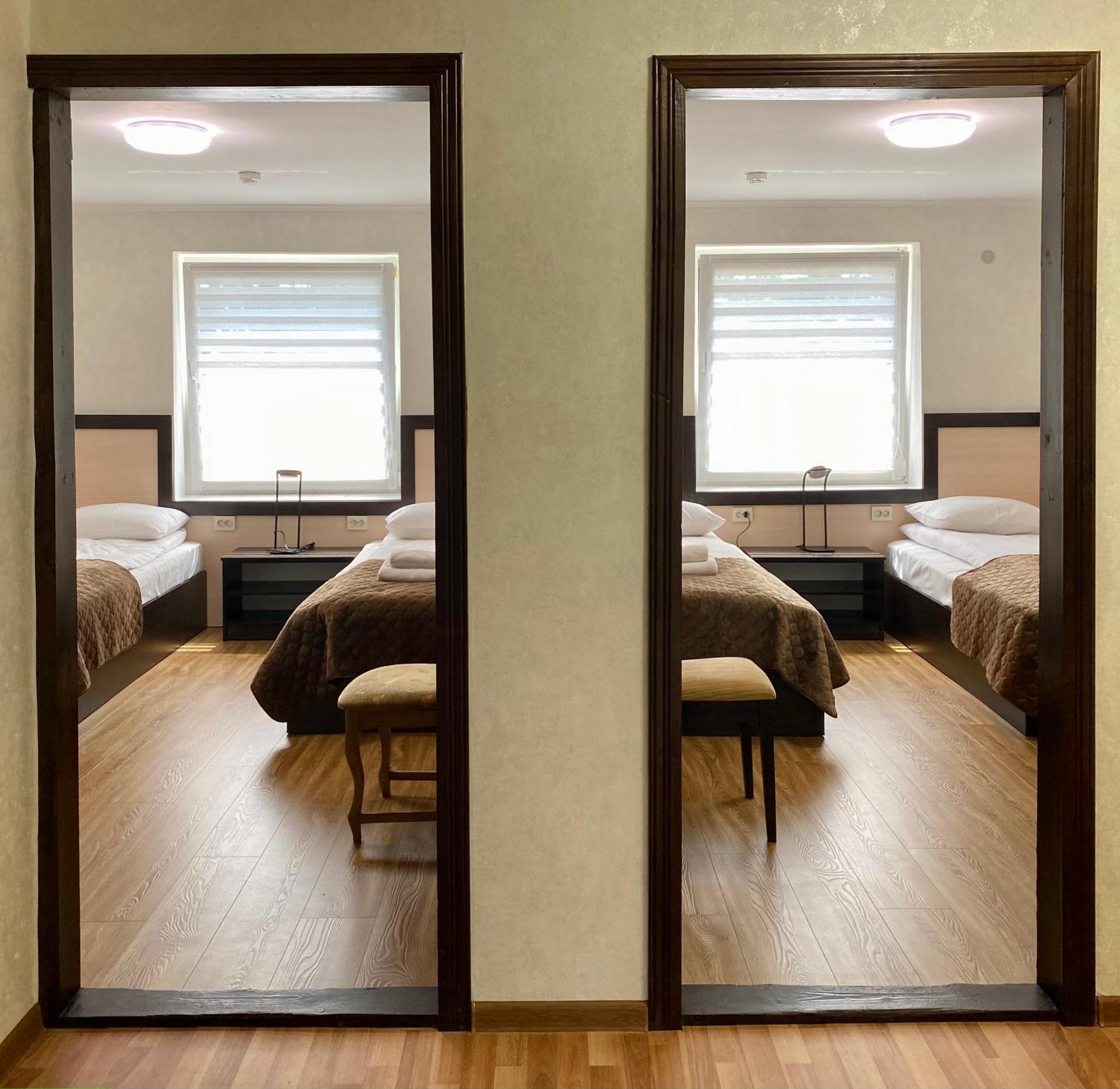 Hotel Koral แชร์นิฟซี ภายนอก รูปภาพ