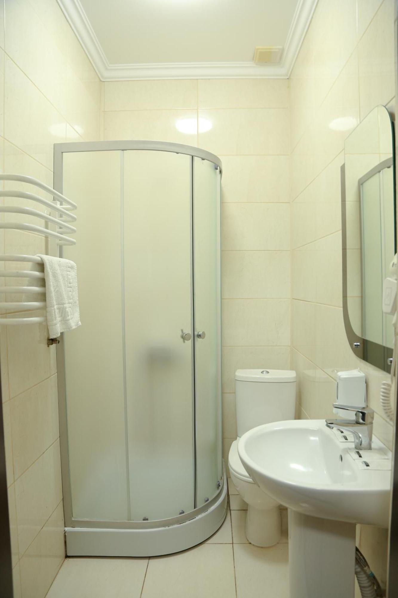 Hotel Koral แชร์นิฟซี ภายนอก รูปภาพ