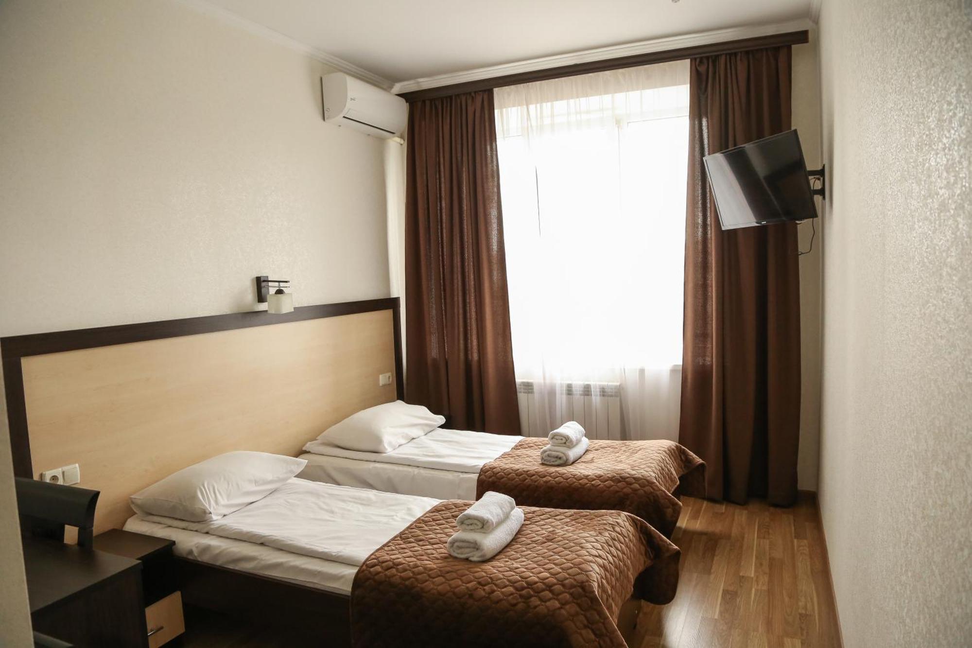 Hotel Koral แชร์นิฟซี ภายนอก รูปภาพ